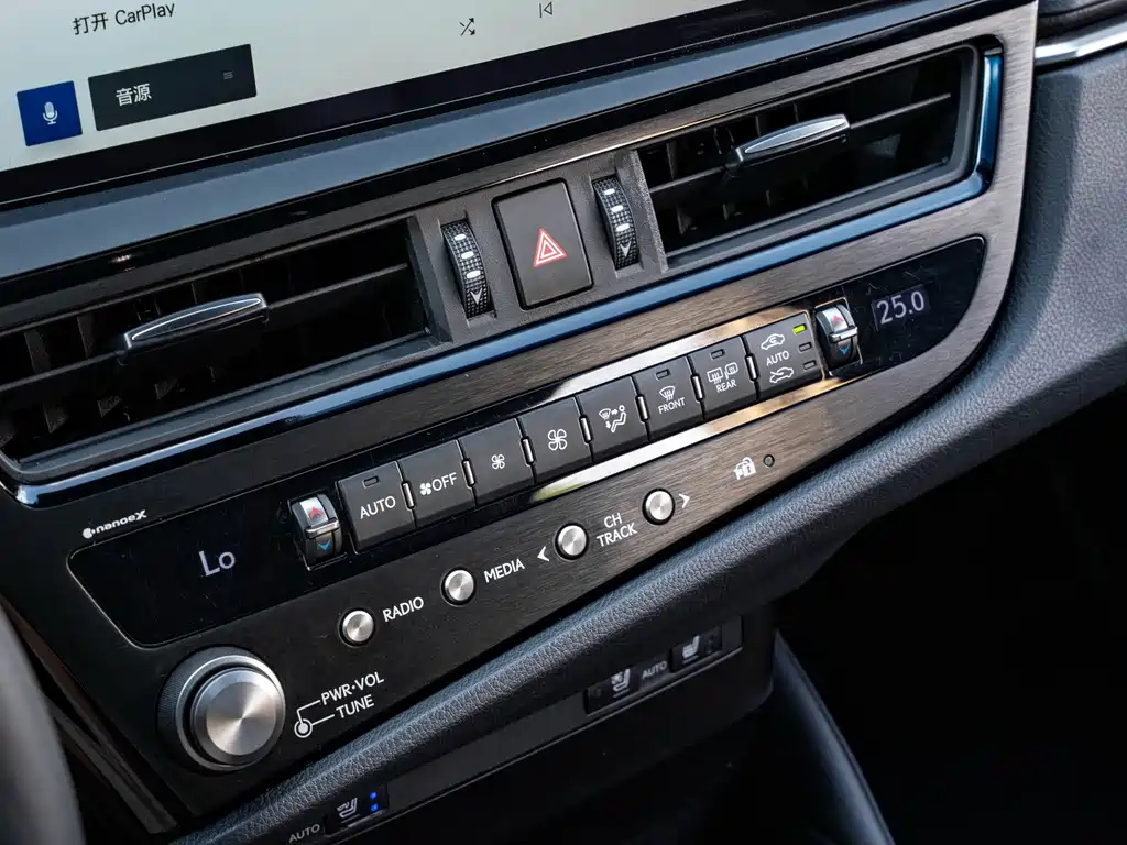 Lexus ES 2022 — фото 17