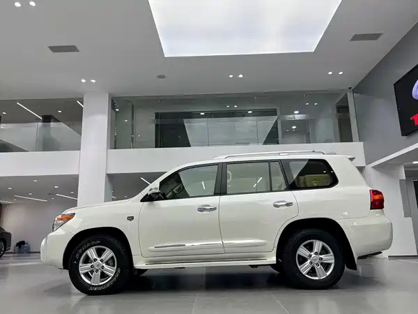 Toyota Land Cruiser 2015