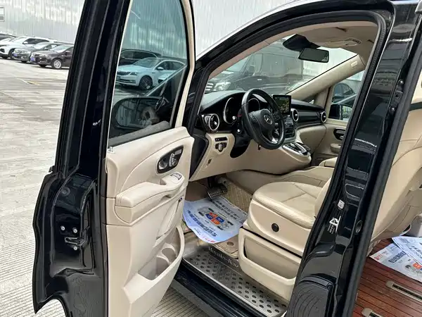 Mercedes-Benz V-Class 2017