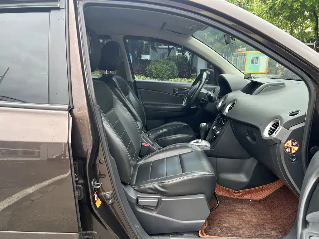 Renault Koleos 2015 — фото 12