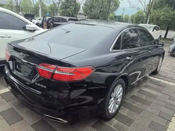 Ford Taurus 2016