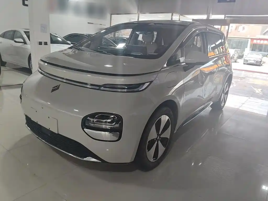Baojun Clouds 2024