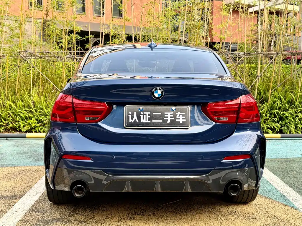 BMW 1 Series 2021 — фото 11