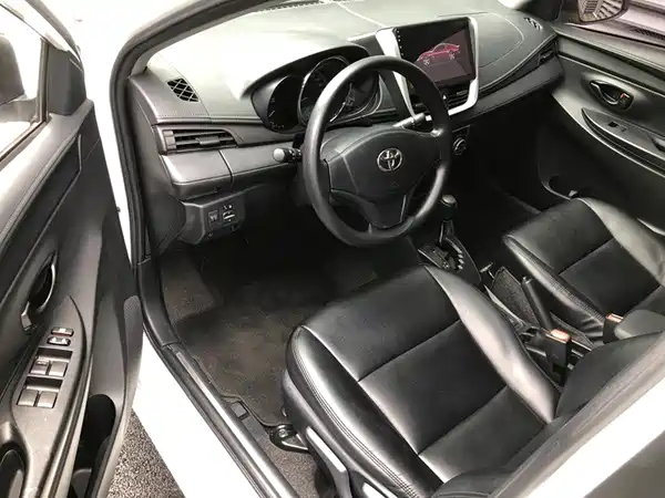 Toyota Yaris L 2019