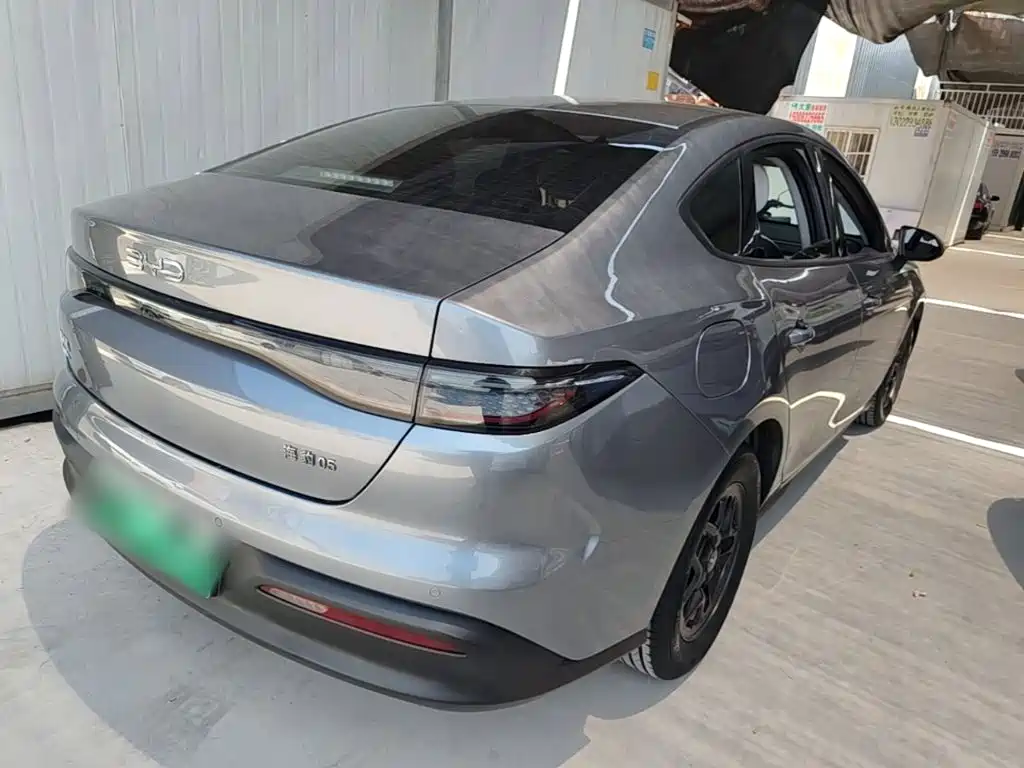BYD Seal 05 DM-i 2025 — фото 7