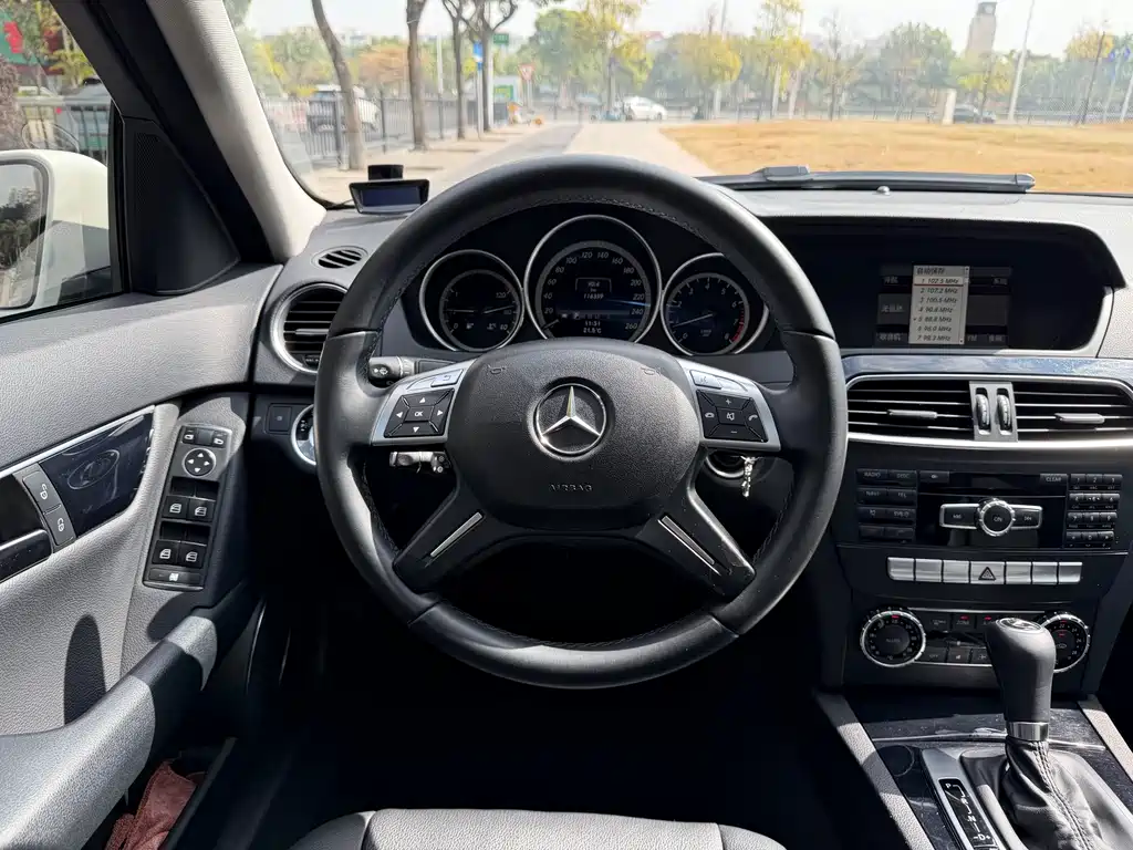 Mercedes-Benz C-Class 2013 — фото 4