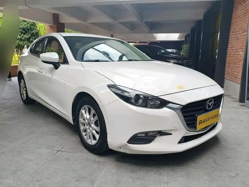 Mazda 3 Axela 2018 — фото 6