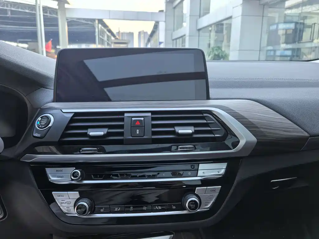 BMW X3 2020 — фото 15