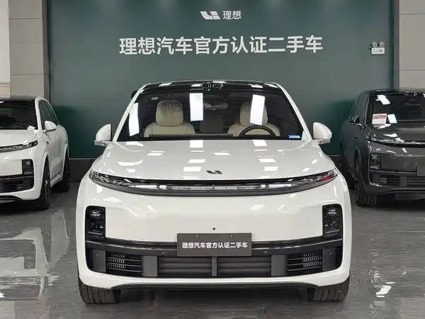 Li Auto L7 2025