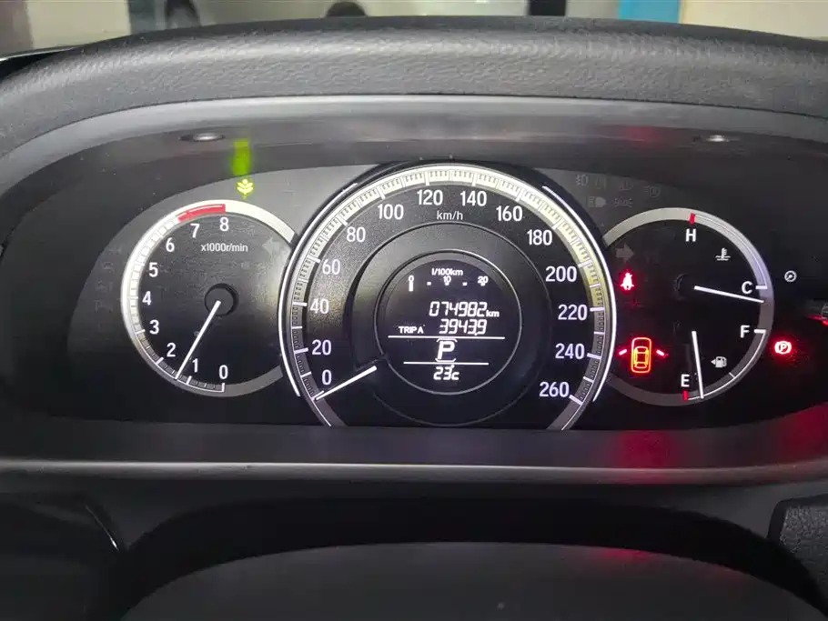 Honda Accord 2018 — фото 14