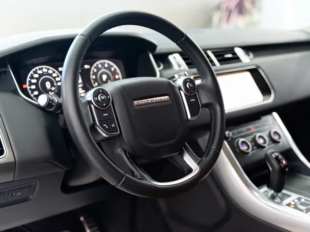 Land Rover Sport 2017 — фото 9