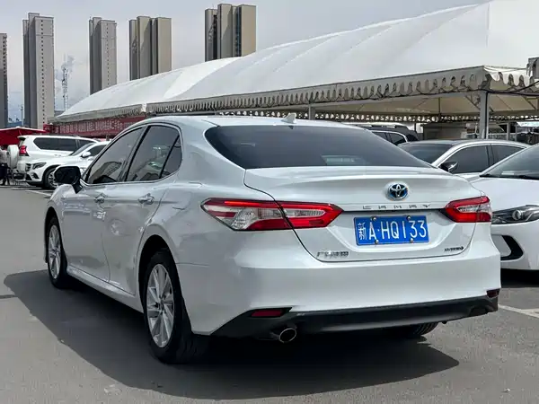 Toyota Camry 2021