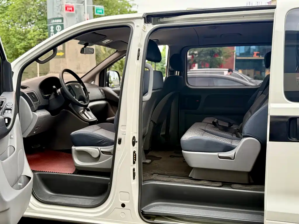 Hyundai H-1 2016 — фото 8