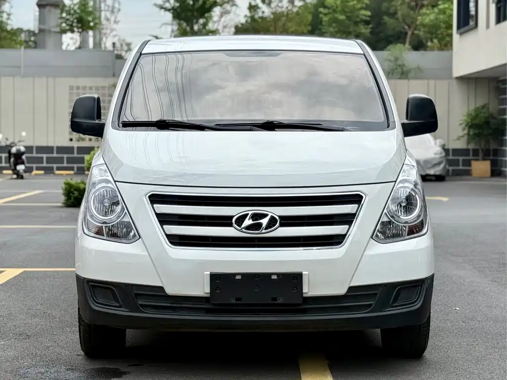 Hyundai H-1 2016 — фото 2