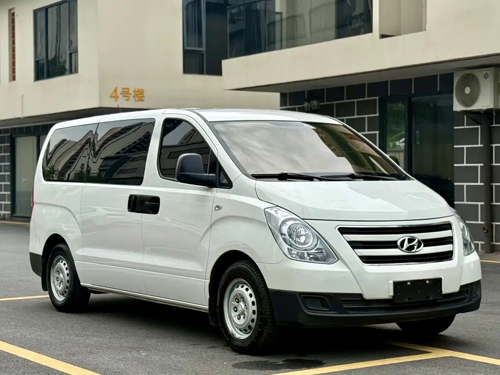 Hyundai H-1 2016 — фото 3