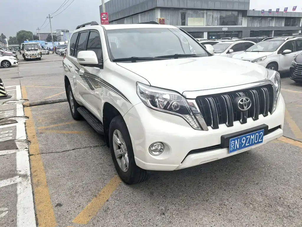 Toyota Prado 2017 — фото 3