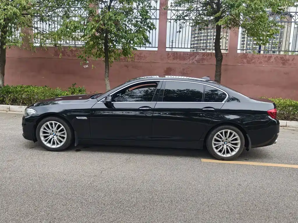 BMW 5 Series 2016