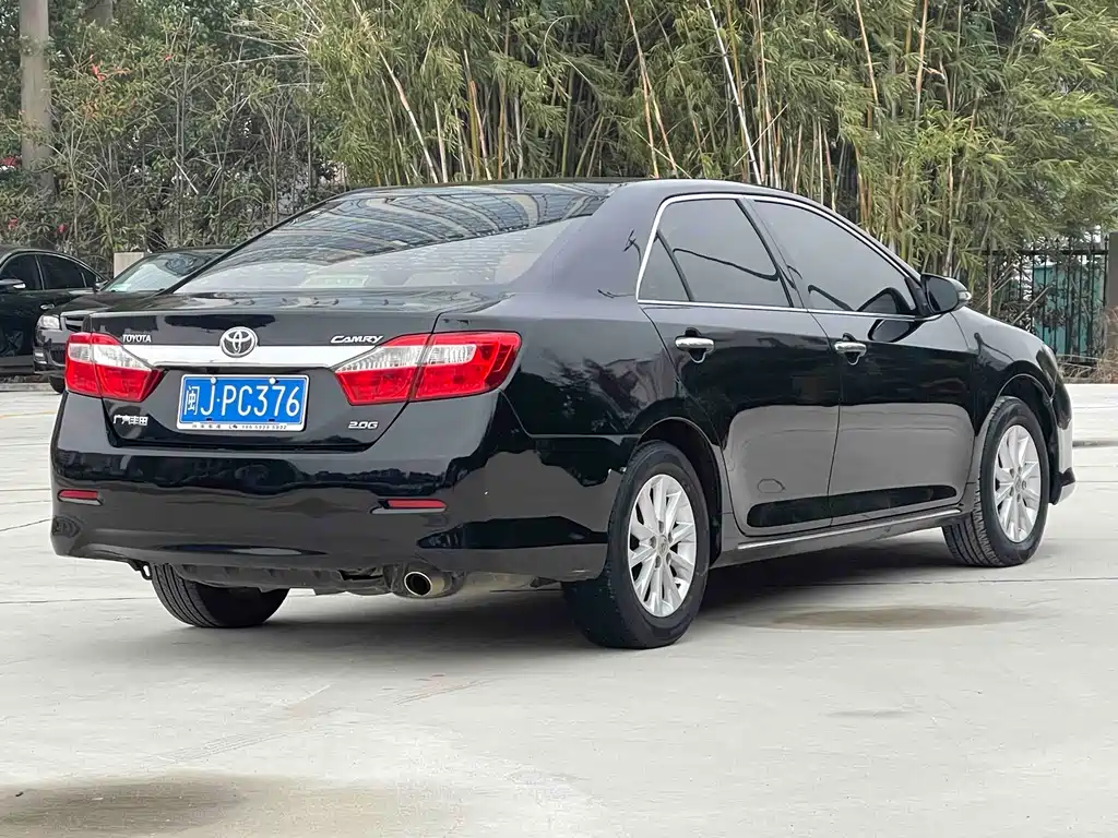 Toyota Camry 2021 — фото 6