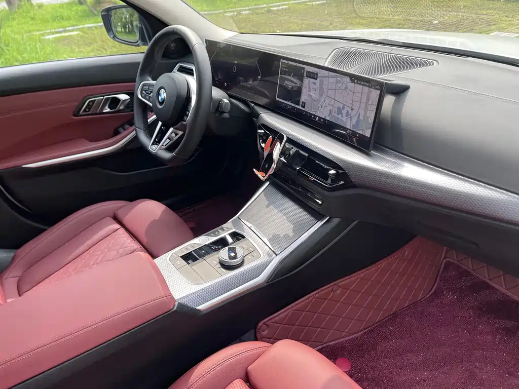 BMW 3 Series 2025 — фото 14