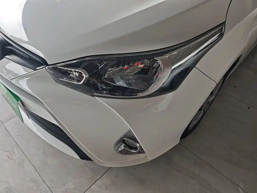 Toyota Yaris L 2020 — фото 24