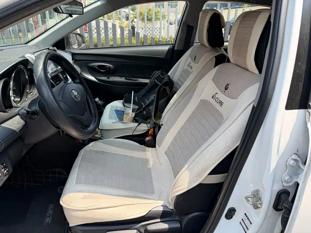 Toyota Yaris L 2021 — фото 8