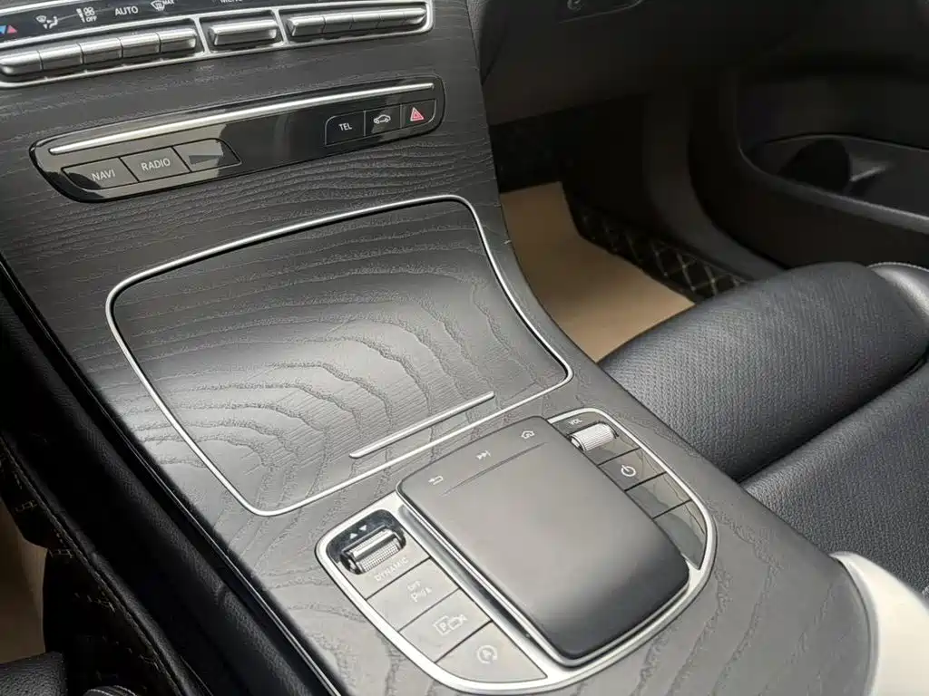 Mercedes-Benz C-Class 2019 — фото 12