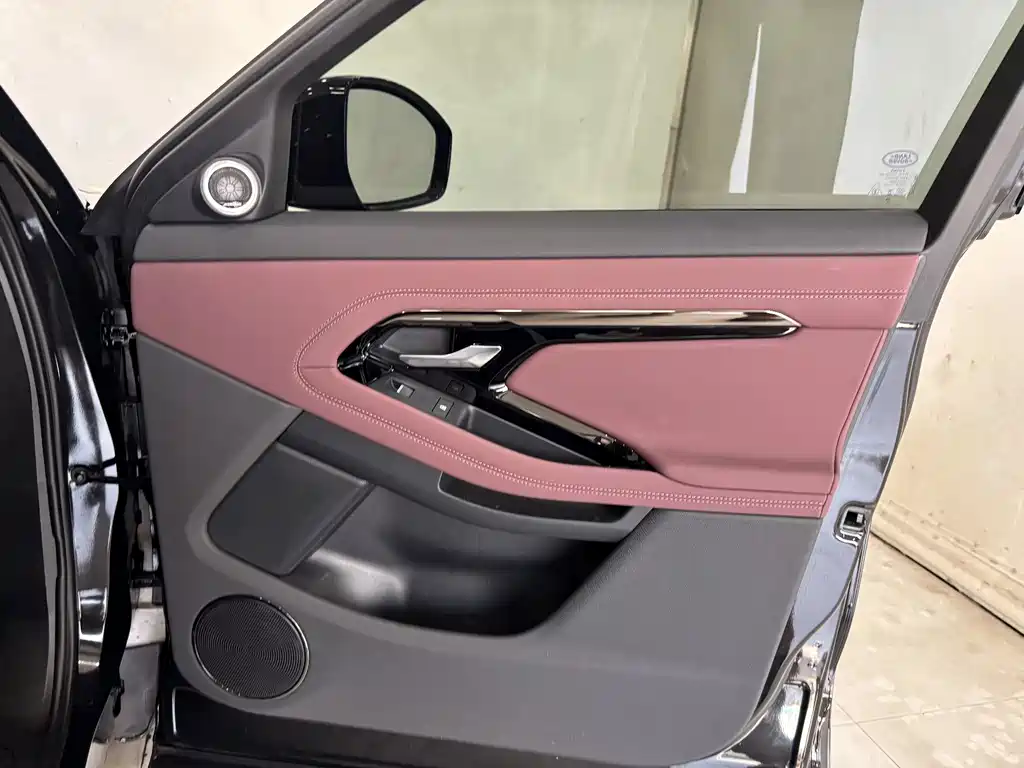 Land Rover Range Rover Evoque 2025 — фото 25