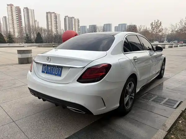 Mercedes-Benz C-Class 2019