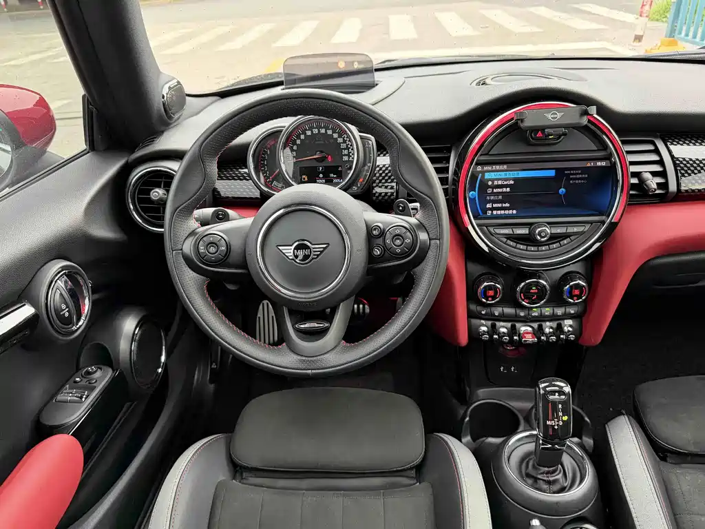 MINI JCW 2020 — фото 10