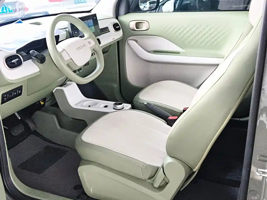 Geely Galaxy Panda 2025 — фото 11
