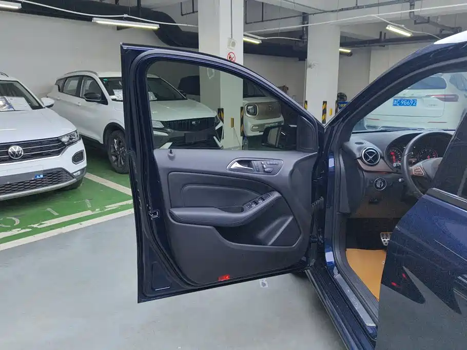 Mercedes-Benz B-Class 2017