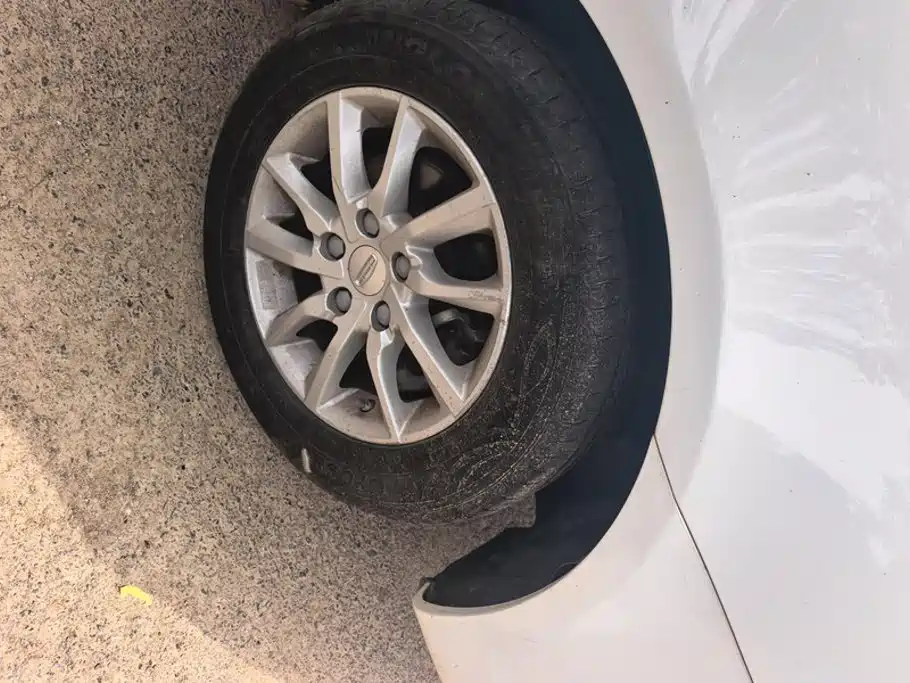 Geely Emgrand 2020