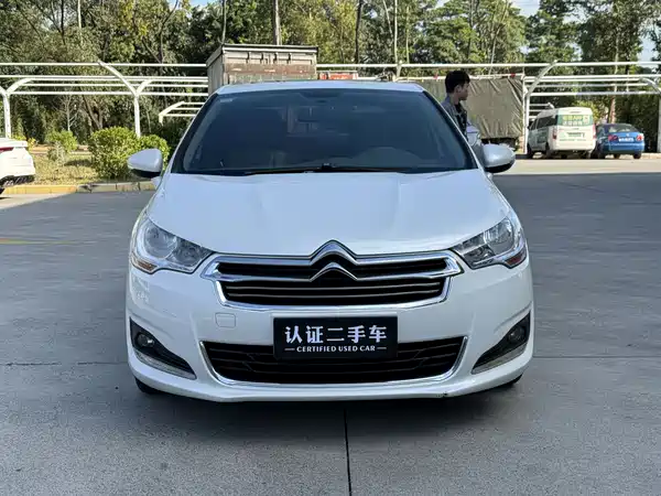 Citroën C4L 2014