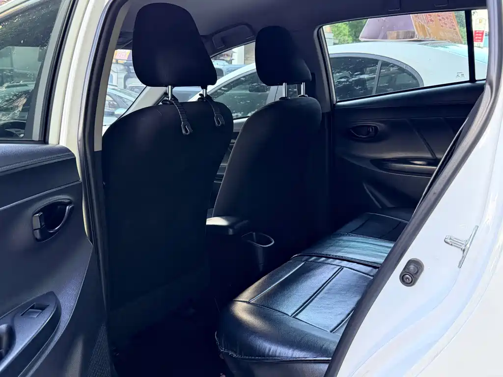 Toyota Yaris L 2017
