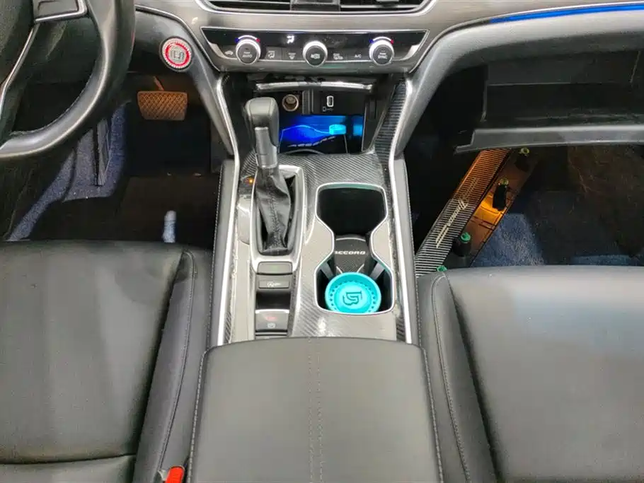 Honda Accord 2022 — фото 16
