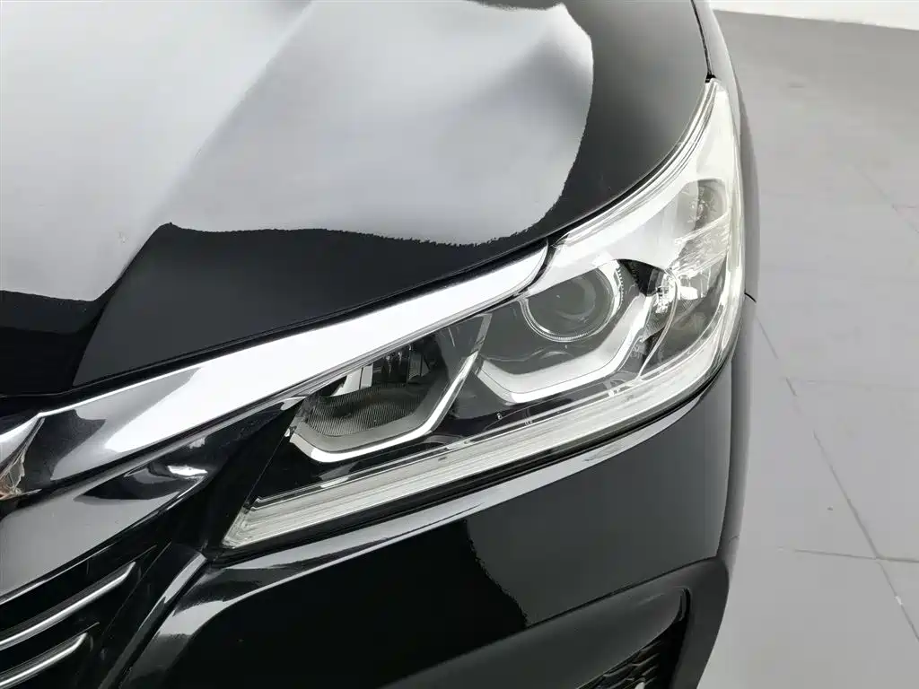Honda Accord 2018 — фото 7