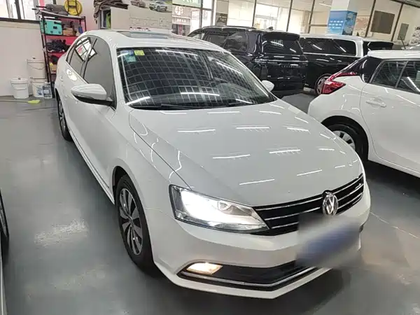 Volkswagen Sagitar 2019