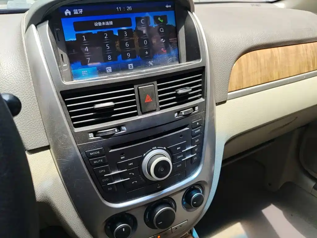 Buick Excelle 2017 — фото 13