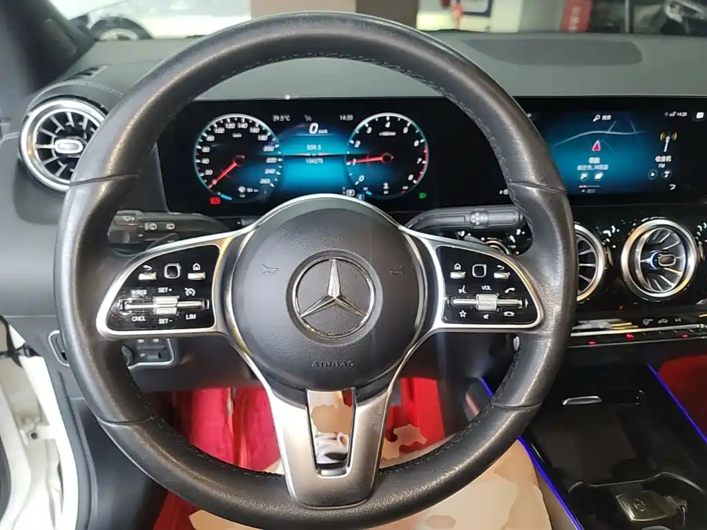 Mercedes-Benz GLA 2021 — фото 11