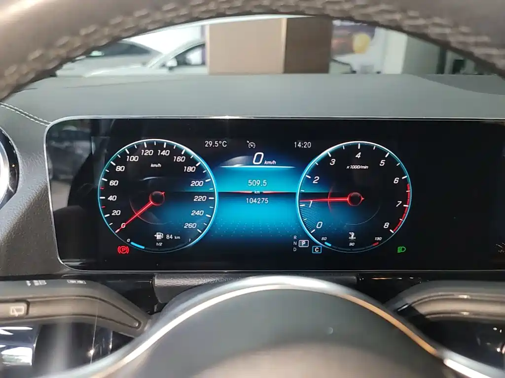 Mercedes-Benz GLA 2021 — фото 12