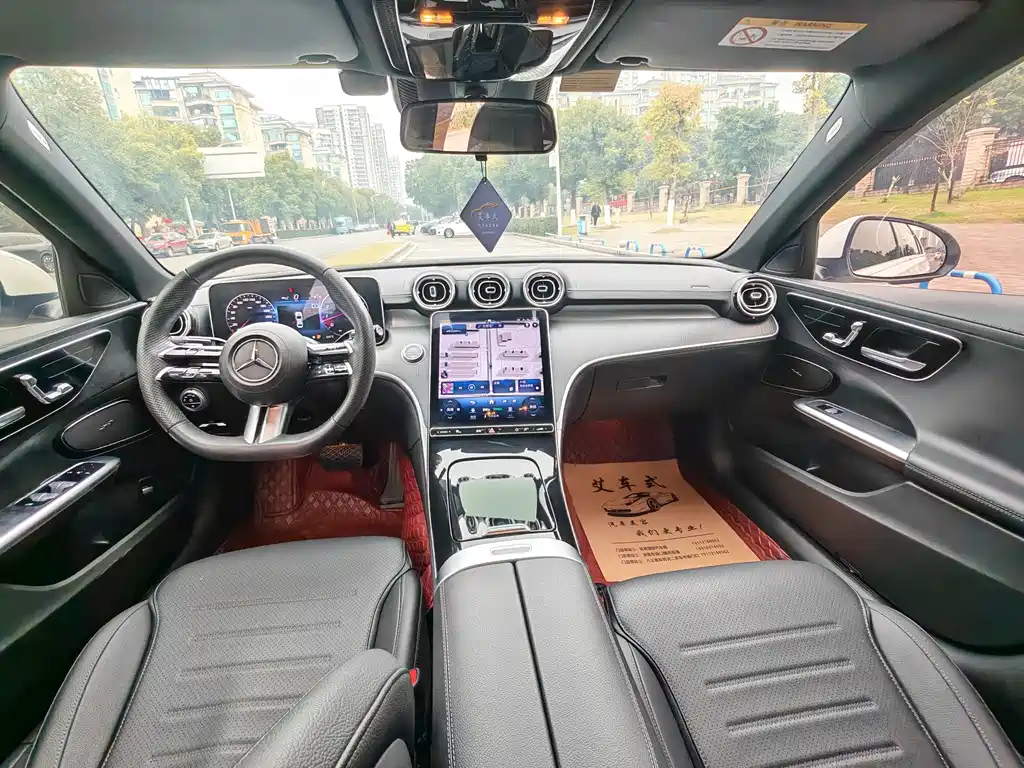 Mercedes-Benz C-Class 2023 — фото 6