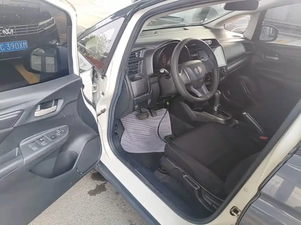 Honda Fit 2018 — фото 16