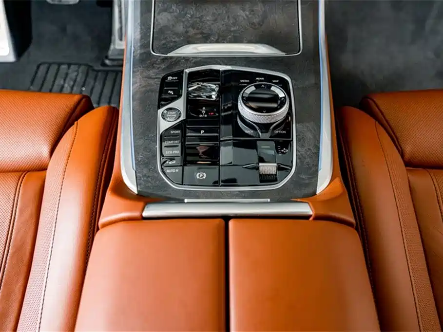 BMW X7 2024 — фото 16