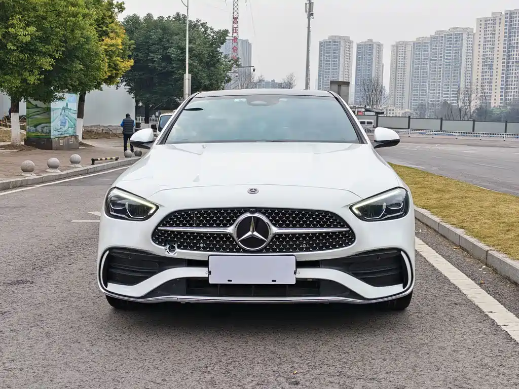Mercedes-Benz C-Class 2023 — фото 2