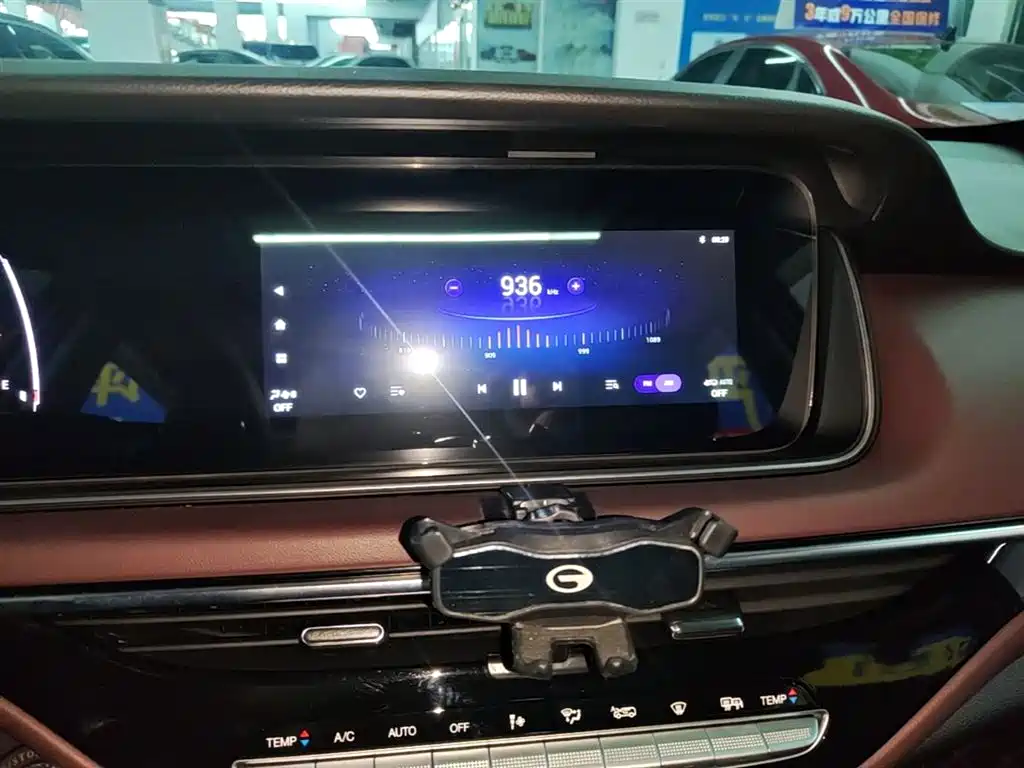 GAC Motor Trumpchi M6 2023 — фото 13