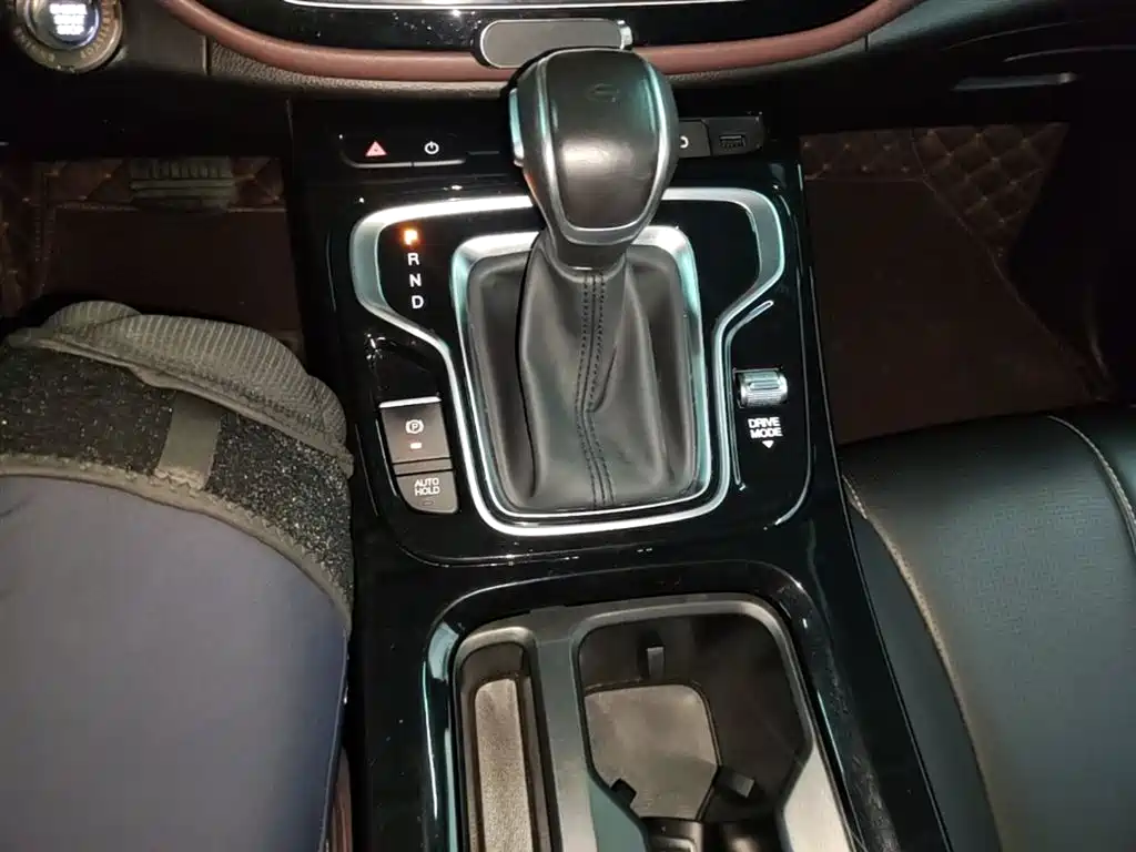 GAC Motor Trumpchi M6 2023 — фото 14