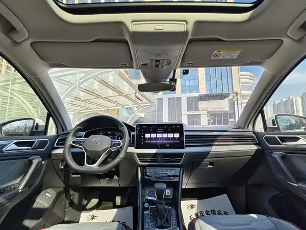 Volkswagen Tiguan L Plug-In Hybrid 2022