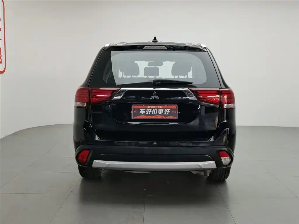 Mitsubishi Outlander 2015 — фото 4