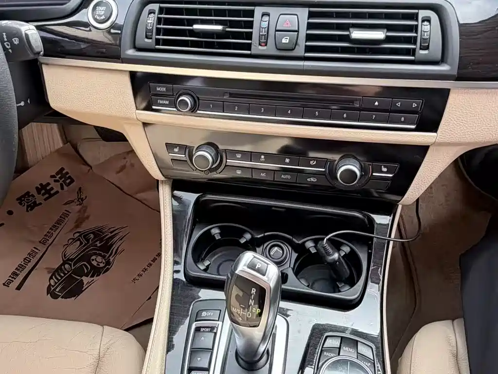BMW 5 Series 2013 — фото 13