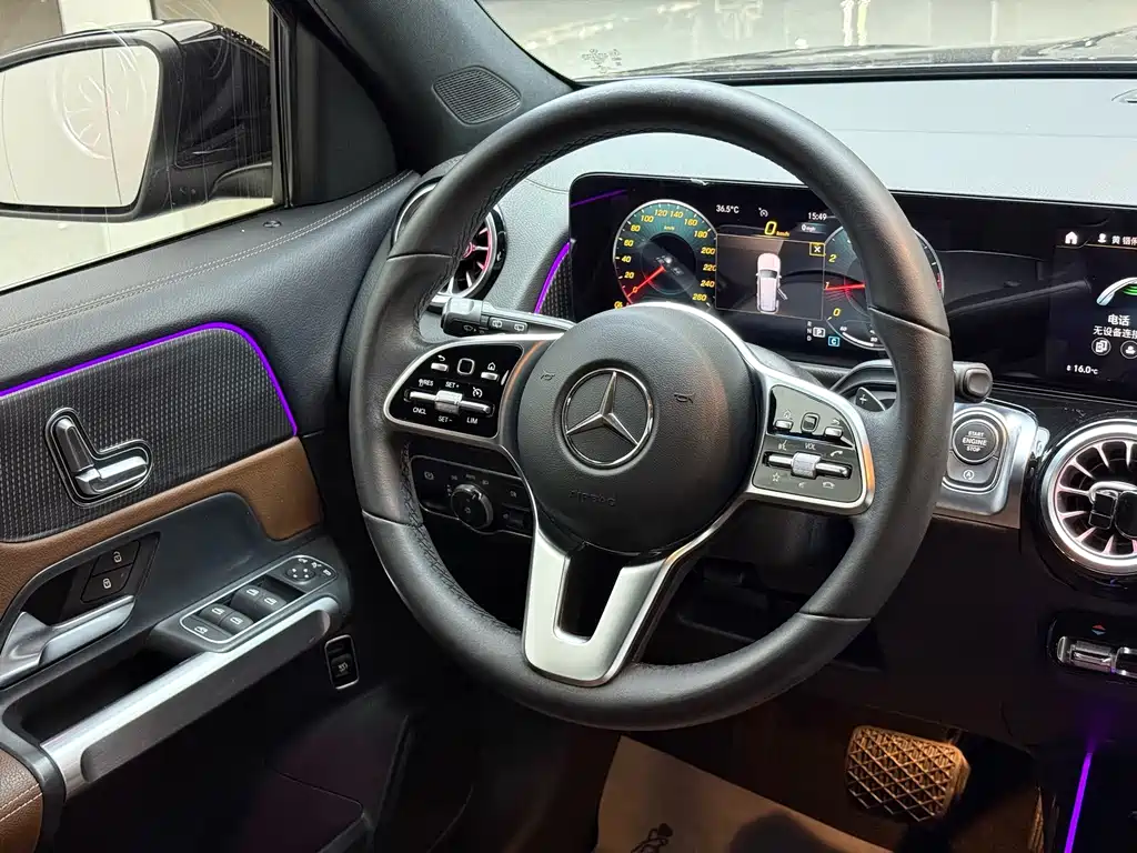 Mercedes-Benz GLB 2021